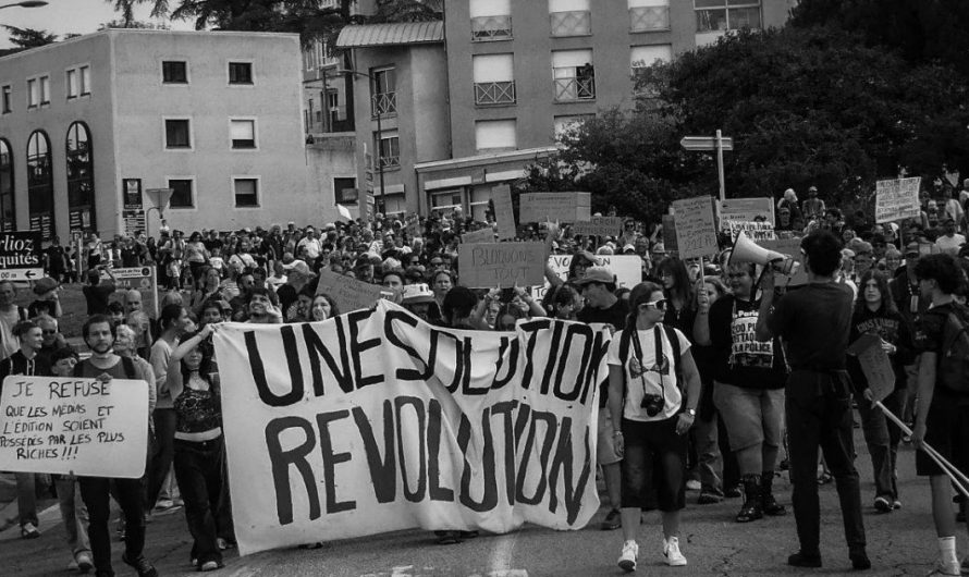 Ni Macron-Lecornu, ni Le Pen-Bardella ! Préparons la révolution !